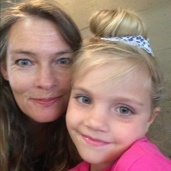 Meet your Posher, Corri - Picture 4 of 9